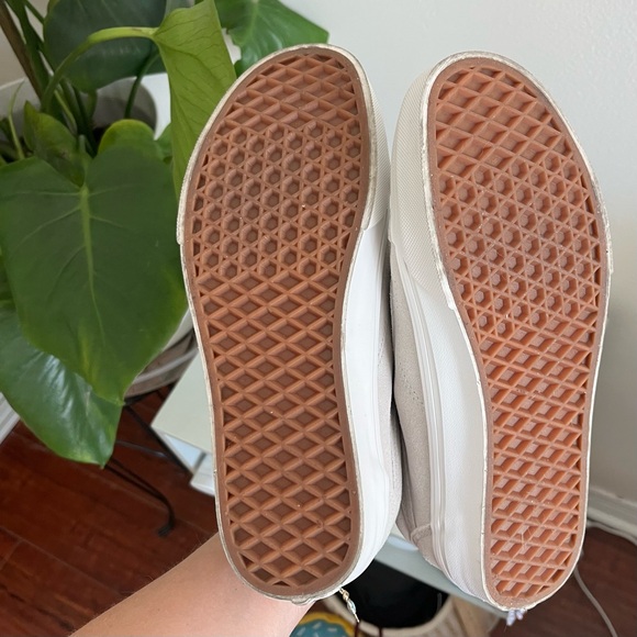 Vans Size 7 - Picture 6 of 9